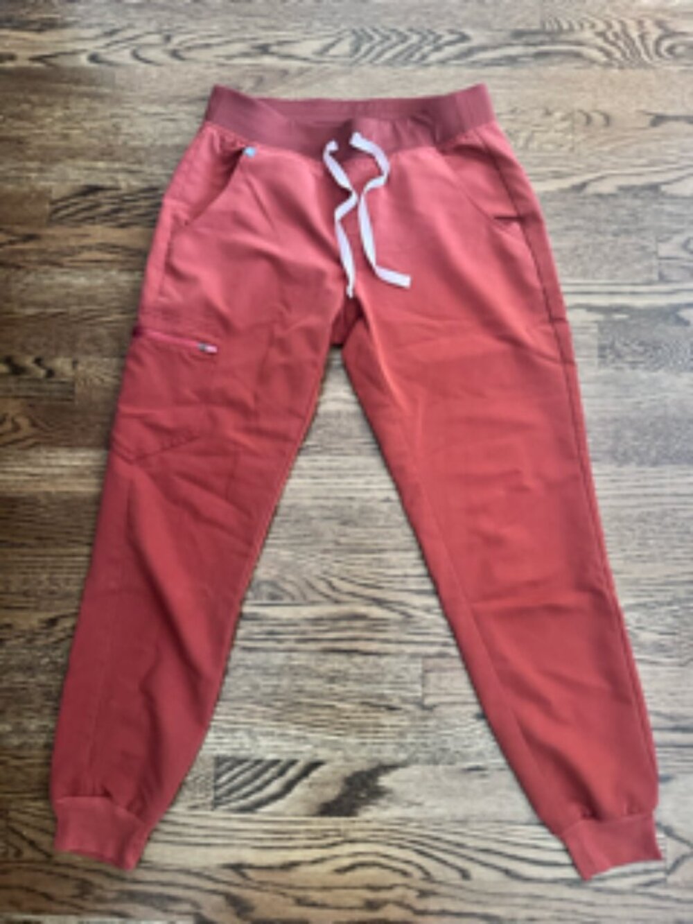 Figs LIMITED EDITION Auburn Zamora Jogger Scrub Pant in Small
